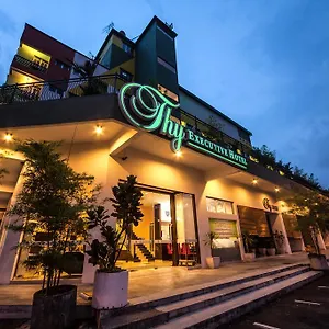 Отель Thy Executive Hotel, Джохор-Бару